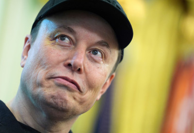 МАСК ИХ ТУЖИ! Ево због чега се милијардеров X одлучио на тај корак и који су гиганти на мети