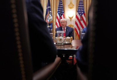 ЛЕПО ГА ЗАМОЛИО, ЗБОГ ХЛАДНОЋЕ Трамп: Путин пристао на седмодневни прекид напада на Кијев