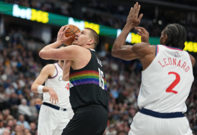 (ВИДЕО) ЈОКИЋЕВ ИСТОРИЈСКИ ПОВРАТАК: Поставио нови рекорд у првом дуелу након паузе, водио Денвер до тријумфа