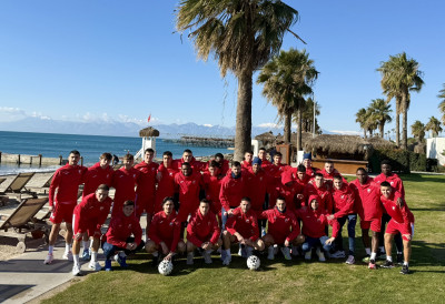 (ВИДЕО) ДЕВЕТИ ДАН ПРИПРЕМА У АНТАЛИЈИ ФУДБАЛЕРИ ЗАПОЧЕЛИ ЛАГАНИМ ТРЧКАРАЊЕМ ОБАЛОМ МОРА: Напорним радом до жељене форме