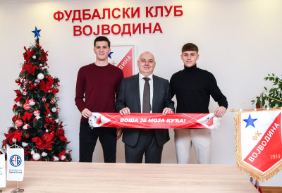 НОВИ УГОВОРИ ЗА ПОЛАЗНИКЕ ВОШИНЕ ШКОЛЕ "ИЛИЈА ПАНТЕЛИЋ": Бошкан и Перановић потписали за "стару даму"