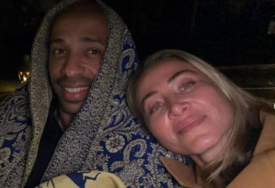 ФРАНЦУЗ ОДУШЕВИО СРБE Тијери Анри НАПИСАО “ВОЛИМ ТЕ“ НА СРПСКОМ уз објаву фотке са женом свог живота