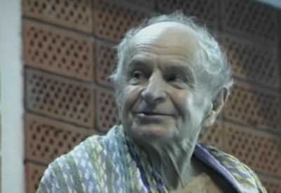 ЖЕНИО СЕ ЧАК СЕДАМ ПУТА Наш познати глумац Бата Паскаљевић је водио буран живот пун страсти и скандала ЗБОГ МУЖА ЉУБАВНИЦЕ НИЈЕ СМЕО НАЗАД У СРБИЈУ