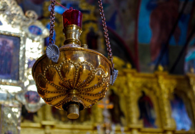 НЕ ИЗГОВАРАЈТЕ ЛАЖИ И НЕ ЗАПОЧИЊИТЕ СВАЂУ Важан празник и обичаји које не треба кршити