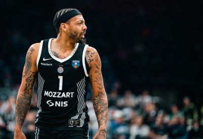 ШТА СЕ ДЕШАВА СА КАРЛИКОМ ЏОНСОМ? Ускоро ће све бити јасно