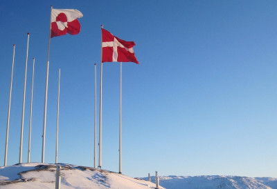 МИНИСТРИ ДАНСКЕ И ГРЕНЛАНДА НА САСТАНКУ СА ЏЕЈ ДИ ВЕНСОМ Тема Трампова претња да ће САД преузети највеће острво на свету