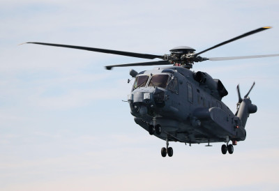 НОВА ТЕХНОЛОГИЈА У СЕВЕРНОМ АТЛАНТИКУ Британци тестирали први аутономни хеликоптер без посаде