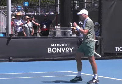 (ВИДЕО) МЕЂЕДОВИЋ У ДРУГОМ КОЛУ АО: Срушио боље пласираног Аргентинца, Ђере није могао против Вавринке