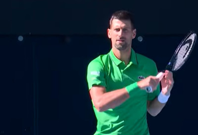 (ВИДЕО) НОВАК ПОБЕДОМ НАЈАВИО ПОХОД НА 25. ГРЕНД СЛЕМ: Надиграо Тијафоа у егзибицији у Мелбурну