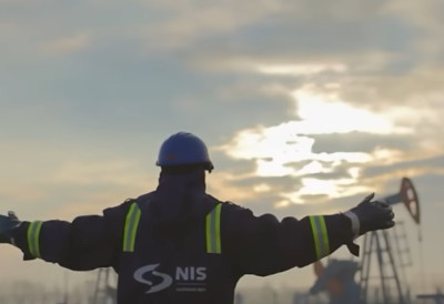 ОГЛАСИО СЕ И ГАСПРОМЊЕФТ Руска страна потврдила да је са МОЛ-ом потписала договор о намерама о продаји НИС-а МАЂАРИ КУПУЈУ 56,15 АКЦИЈА, КОНТРОЛИСАЋЕ РАФИНЕРИЈУ У ПАНЧЕВУ