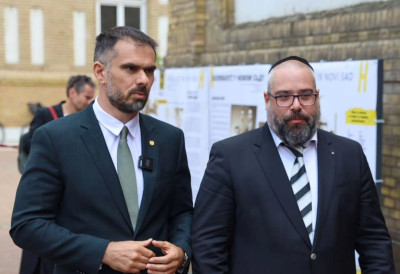 ГРАДОНАЧЕЛНИК МИЋИН НАЈОШТРИЈЕ ОСУДИО АНТИСЕМИТСКЕ ПОРУКЕ: Напад на председника јеврејске заједнице у Новом Саду представља акт бизарног безумља