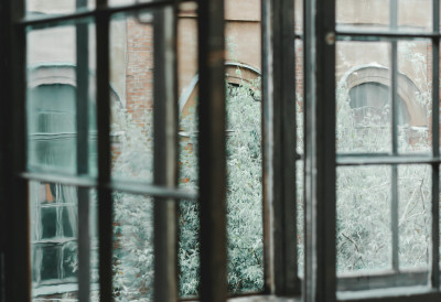 ОВАКО СЕ ПРАВИЛНО ПРОВЕТРАВА СТАН ТОКОМ ЗИМЕ Само на овај начин неће изаћи топлота из стана, а зидови се охладити!