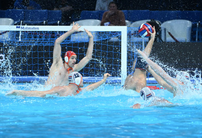 СРБИЈА ПОСЛЕ ДРАМЕ И ПЕТЕРАЦА ПОБЕДИЛА ХОЛАНДИЈУ: "Делфини" једва до бодова на старту Европског првенства