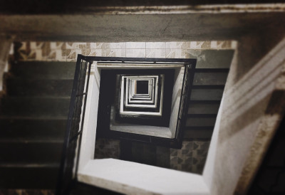 (ФОТО) ШОК ЗА СТАНАРЕ ЗГРАДЕ Станарка прешла све границе, комшије У ШОКУ, ЕВО ШТА СЕ ДЕСИЛО