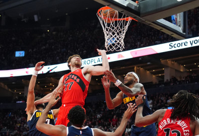 (ВИДЕО) ДЕНВЕР БЕЗ ПОВРЕЂЕНОГ ЈОКИЋА ПОБЕДИО ТОРОНТО: Српски ас у Торонту пратио саиграче, храмље, али то није лоше каже лекар