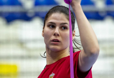 РУКОМЕТАШИЦЕ ВОЈВОДИНЕ ДОБИЛЕ ПОЈАЧАЊЕ НА ЦРТИ: Милица Ловрић поново код куће