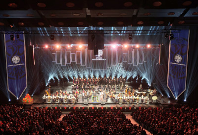 НОВОГОДИШЊИ КОНЦЕРТ СРПСКЕ ФИЛХАРМОНИЈЕ И МАЕСТРА БОЈАНА СУЂИЋА Од Лепог плавог Дунава до Јеремије и Мањифика (ВИДЕО)