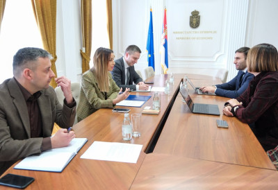 СРБИЈА НА МАПИ КИНЕСКИХ ИНВЕСТИТОРА, НОВА УЛАГАЊА НА ВИДИКУ Министарка Месаровић разговарала са представницима једне од водећих текстилних компанија на свету