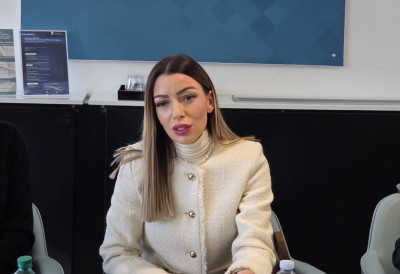 ИТАЛИЈАНСКИ АУТО-ГИГАНТ БИРА СРБИЈУ, ПРАВЕ ДЕЛОВЕ ЗА ФЕРАРИ И ЛАМБОРГИНИ Министарка Месаровић открила зашто је Србија прва опција за инвестиције