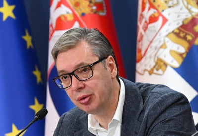 ПРЕДСЕДНИК СРБИЈЕ СА АМБАСАДОРИМА Вучић прима акредитивна писма Украјине, Анголе, Индије и Јапана