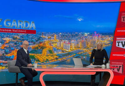 ЛИДЕР СНС ВУЧЕВИЋ О ПРАВОМ ЛИЦУ БЛОКАДЕРА Проректор Бојовић потписао да трагедија у Новом Саду није страшна!