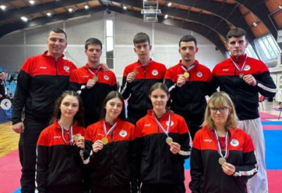 УСПЕСИ KK "МЛАДОСТ" ИЗ НОВЕ ПАЗОВЕ Kлуб је проглашен за најуспешнији у генералном пласману на Првенству Војводине