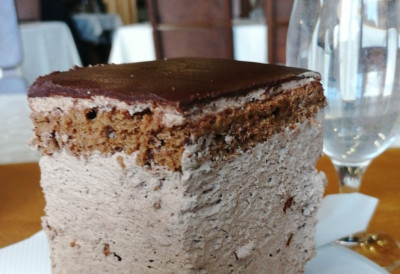 ЉУБАВНИ СКАНДАЛ ИЗНЕДРИО ПОСЛАСТИЦУ Слатка романса мађарског виолинисте и белгијске принцезе