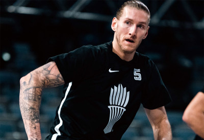 РАДОСНА ВЕСТ ЗА ЦРНО-БЕЛЕ Дилану Осетковском укинута суспензија: Ражнатовић донео Партизану вести из Мадрида