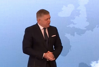 ФИЦО ЧЕСТИТАО ДАН ДРЖАВНОСТИ: Србија заслужује чланство у ЕУ и добро је припремљена