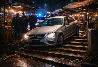 НЕВЕРОВАТАН ИНЦИДЕНТ У БАЊАЛУЦИ Возач под дејством алкохола аутомобилом јурио низ степенице
