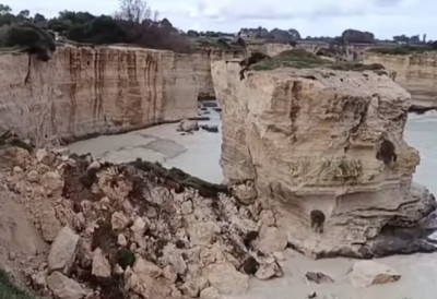 Где баш на Дан заљубљених?! ТАЛАСИ И ЕРОЗИЈА УРУШИЛИ ЧУВЕНИ "ЛУК ЉУБАВИ" у Италији: „Тешки ударци“