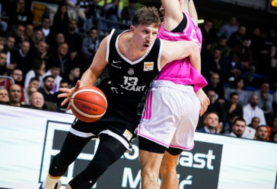 „Одиграли смо ужасну утакмицу“ ПЕЊАРОЈА ЧЕСТИТАО ПОБЕДУ КОШАРКАШИМА МЕГЕ: Заслужили су победу!