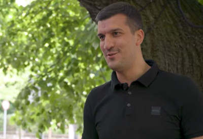 ”УСТАШКИ ПИР НИКАДА НЕ ЈЕЊАВА” Кешељ о прослави хрватских рукометаша: Злоупотреба спорта за промоцију мржње