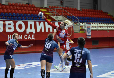РУКОМЕТАШИЦЕ ВОШЕ У СУБОТУ ДОЧЕКУЈУ МЛАДИ РАДНИК (18.30): Победа и ништа друго