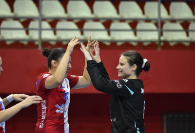 ВОШИНЕ РУКОМЕТАШИЦЕ ДОЧЕКУЈУ МЛАДИ РАДНИК У Б СУПЕРЛИГИ: Смањити број техничких грешака