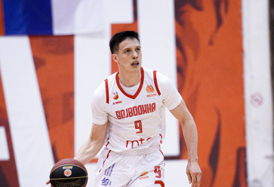 НОВОСАДСКИ КОШАРКАШИ ВЕЧЕРАС ПРОТИВ БКК РАДНИЧКОГ У ДОМАЋЕМ ШАМПИОНАТУ  Захуктава се борба за друго место