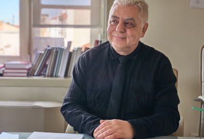 МИНИСТАР ИНФОРМИСАЊА КАЖЕ ДА ЈЕ МЕДИЈСКА СЦЕНА ЛАКМУС-ПАПИР ДРУШТВА Медији морају да буду слободнији, али слобода није самовоља