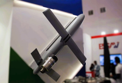 СРБИЈА СЕ ПОНОСИ ”ЛУТАЈУЋИМ ЈАСТРЕБОМ” Развијена крстарећа ракета дугог домета - "Goshawk" ЕВО ДОКЛЕ ДОБАЦУЈЕ