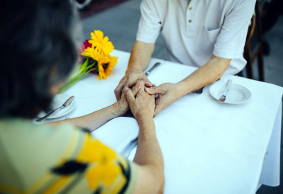 ЈЕЛОВНИЦИ У ДОМОВИМА ЗА СТАРЕ СУ ИЗБАЛАНСИРАНИ Огласио се Геронтолошки центар "Нови Сад": Оброци се припремају према строгим нормативима