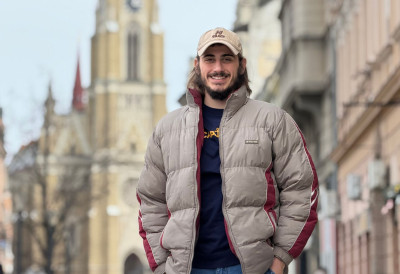 „ВИДЕЋЕМО СЛОЈ НЕЖНОСТИ И ДОЗУ ЛУДИЛА”! Глумац ЧУБРИЛО ЧУПИЋ за „Дневник” ОТКРИВА СВЕ О ФИНАЛУ СЕРИЈЕ „ЗВАЋЕШ СЕ ВАРВАРА”:  „Сви ликови суочавају се са својим сенкама”