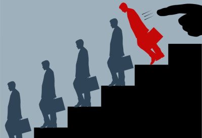 У НЕМАЧКОЈ ОПЕТ СПРЕМАЈУ МАСОВНЕ ОТКАЗЕ! Ова индустрија ће бити на удару