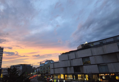 Небо се мрачи ХЛАДАН ФРОНТ НАМ СТИЖЕ! РХМЗ прогнозира драстичну промену времена, СНЕГ и пад температуре