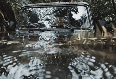 ”ОД ДАНАС ЈЕ ИВИЦА МОЈ БРАТ – ЧОВЕК САМ БЕЗ НОГЕ И НЕ БИХ МОГАО САМ ДА ИЗАЂЕМ“ Бијелопољац без размишљања СКОЧИО У ЛЕДЕНУ РЕКУ и извукао возача