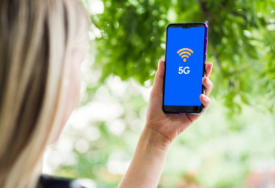 ДА ЛИ ВАМ 5Г РАДИ СПОРО? Ево једноставног трика који ће га „РАЗБУДИТИ“ и учинити да лети за само 5 минута!