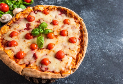 ПОСНА ПИЦА КОЈА ОСВАЈА! Боља и од мрсне – мирише на Италију, а спрема се очас посла