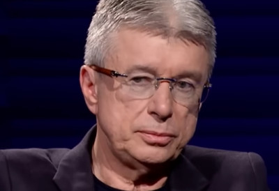 Сузе на Новом бежанијском гробљу ПОРОДИЦА ОБЕЛЕЖАВА ГОДИШЊИЦУ СМРТИ САЛЕТА ПОПОВИЋА