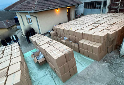 “ПИПЦИ С ОБЕ СТРАНЕ ГРАНИЦЕ“ Македонско тужилаштво покренуло истрагу о пет тона марихуане пронађене у Србији ОТКРИТИ СВЕ УМЕШАНЕ ОРГАНИЗОВАНЕ СТРУКТУРЕ