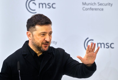 ЗЕЛЕНСКИ НЕ ПРИХВАТА УЛТИМАТУМЕ: Спремни смо на мир, али Руси не смеју ни корак даље!