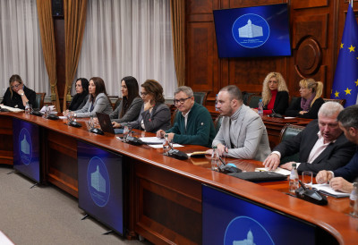 НАПЕТ САСТАНАК У ВЛАДИ Договор са пољопривредницима НИЈЕ ПОСТИГНУТ, нека удружења НАПУСТИЛА састанак