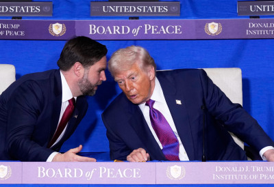 САТ ОТКУЦАВА Трамп: Исход преговора са Ираном биће познат за 10 дана ЕСКАЛАЦИЈА ПОТЕЗА НИЈЕ ИСКЉУЧЕНА